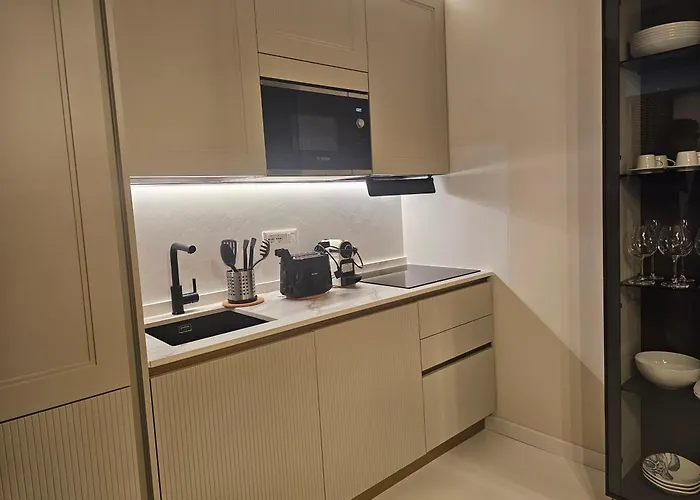 Fronte Mare Esclusivo In Centro, 20m Apartament *