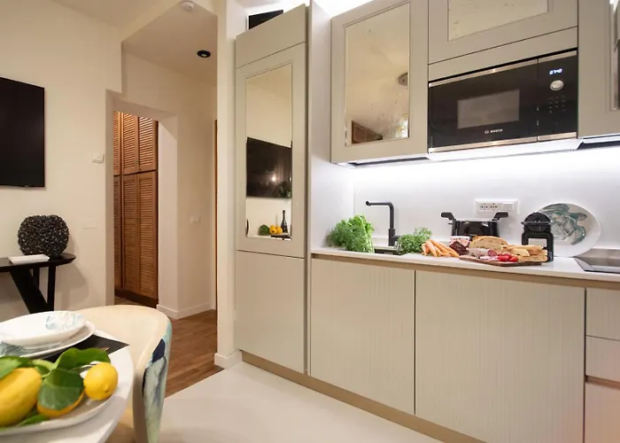 Fronte Mare Esclusivo In Centro, 20m Viareggio