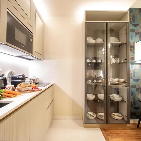 Burlamacca Apartment *