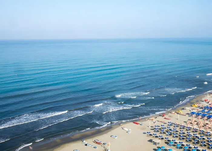 Viareggio Centro Appartamento Esclusivo A 20Mt Dalla Spiaggia Апартаменти В'яреджо